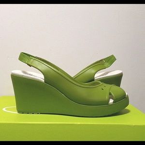 CROCS Green Wedges 10